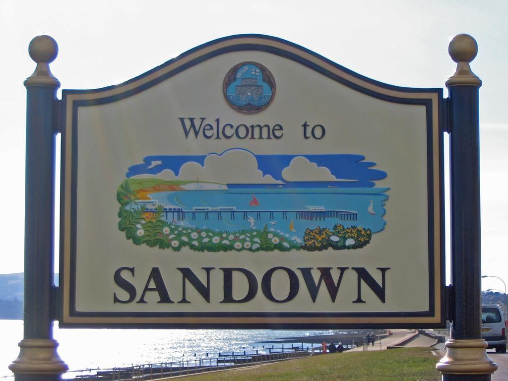 Fort Holiday Park Sandown Room photo