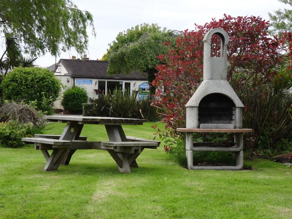 Fort Holiday Park Sandown Exterior photo